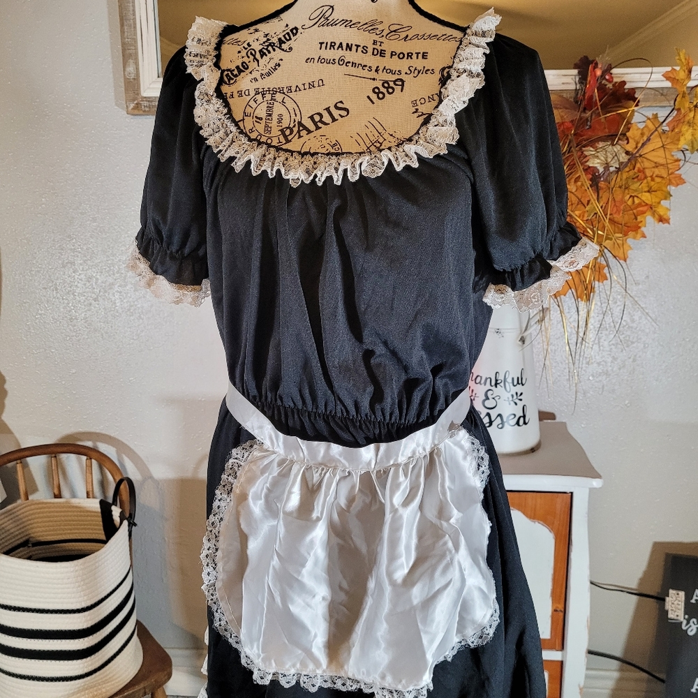 Maids outfit/costume